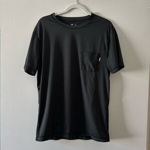 Vuori workout t shirt